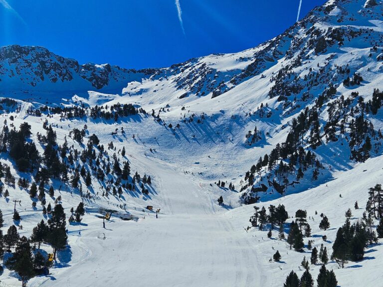 Andora, sezon Snow Festival 2025/2026, zdjęcie z wyjazdu Akademii Podróży