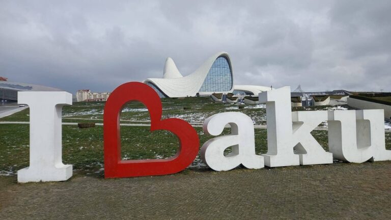 Azerbejdżan, narty na Kaukazie i Baku, zdjęcie z wyjazdu Akademii Podróży